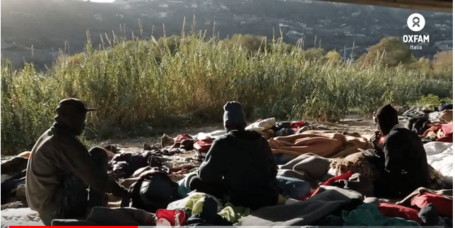 Migranti respinti al confine di Ventimiglia. Dal video Oxfam Italia