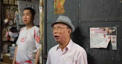 Hong Kong, suicidi sospetti, morti misteriose. Il coraggio si paga Hong Kong, suicidi sospetti, morti misteriose. Il coraggio si paga
