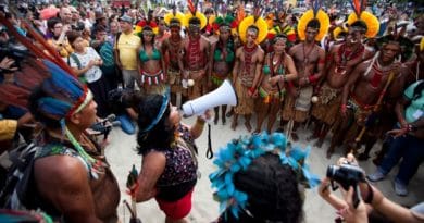 Amazzonia, la lotta dei nativi per proteggerla dalla distruzione