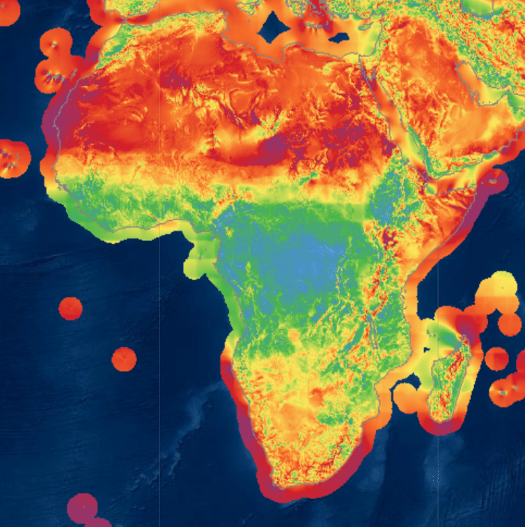 Mappa delle risorse di energia eolica in Africa. Il rosso e il viola indicano le zone più ventose. L'area viola a Nord-Ovest comprende il Sahara occidentale e la Mauritania. Da Global Wind Atlas con licenza CC BY-SA