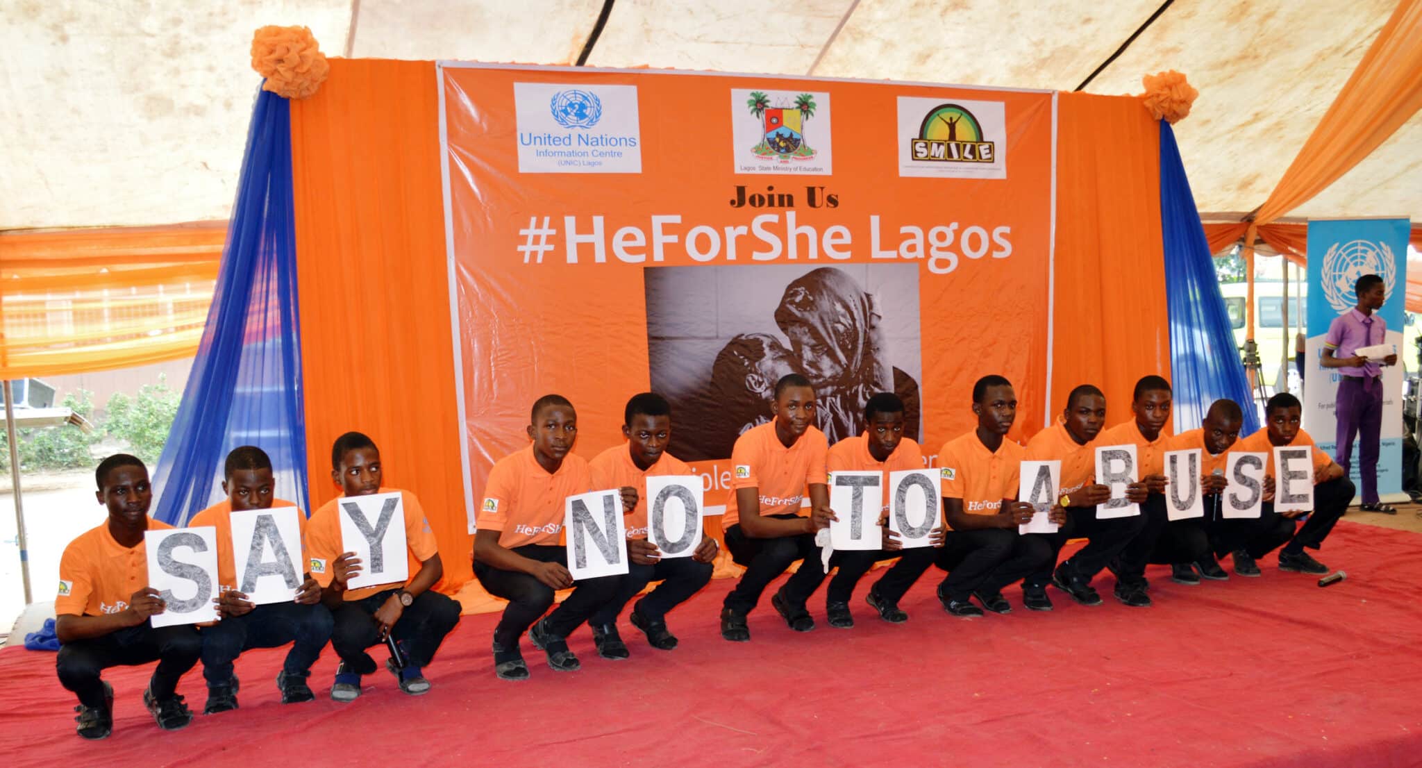 A Lagos, in Nigeria, oltre 350 persone riunite per dire no alla violenza contro le donne. Immagine ripresa da Flickr/UN Women in licenza CC