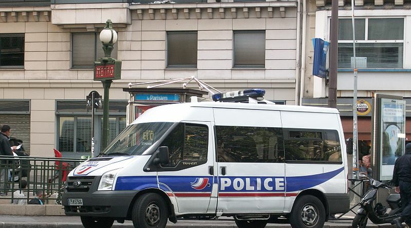 Furgone della polizia francese. Immagine ripresa da Wikimedia Commons in licenza CC