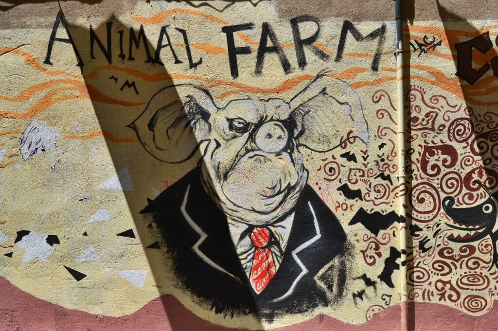 Murales inspirato a "La fattoria degli animali", immagine tratta da Wikimedia Commons in licenza CC